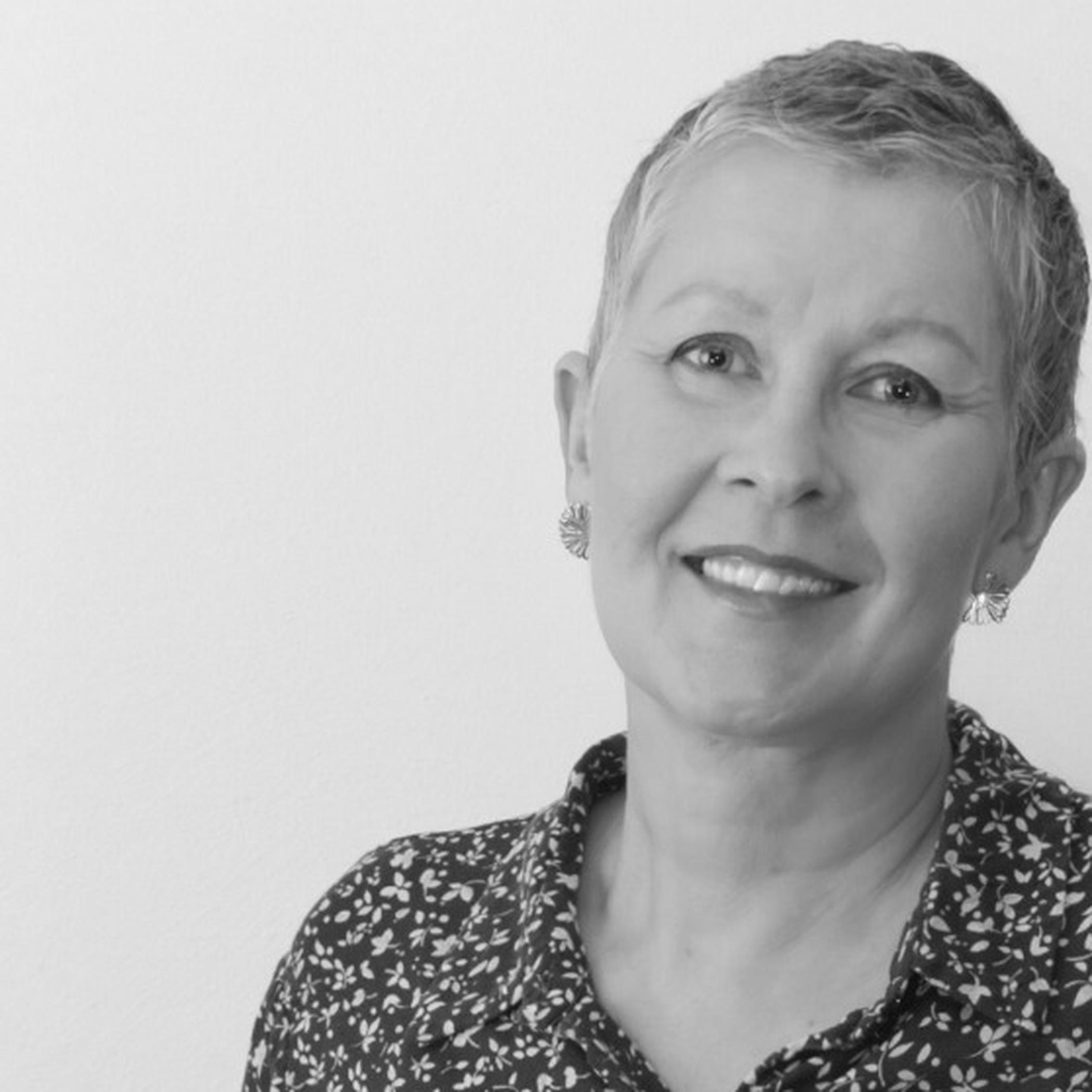 pure_media_face_bw_square_zoomed pure_media_face_bw_square_zoomed